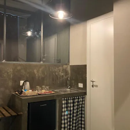 卡吕普索酒店 *