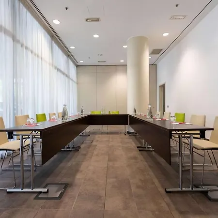 Ramada Plaza By Wyndham Hotel 4*