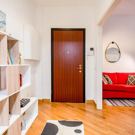 Free Park, Duomo-porta Venezia A 15 Minuti Apartment
