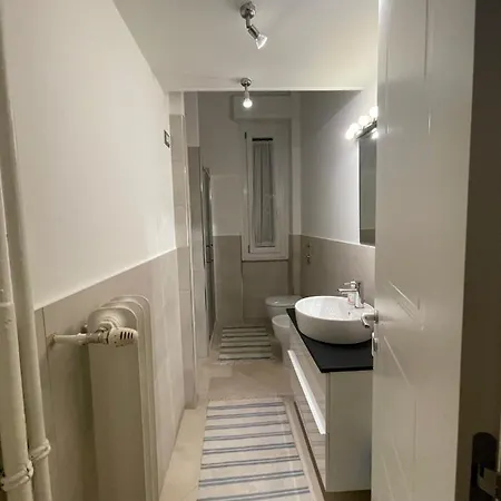 Easy Italy Balcony Apartman *