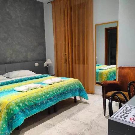 康维迪尼酒店 米兰