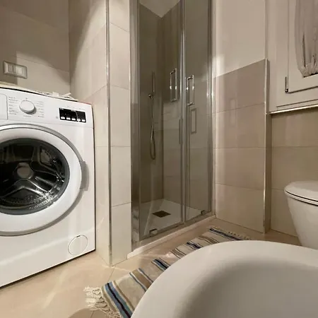 Easy Italy Balcony Apartman