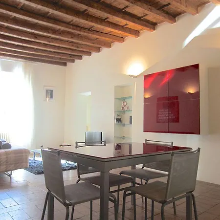 Apartment Temporary House - Navigli Milan