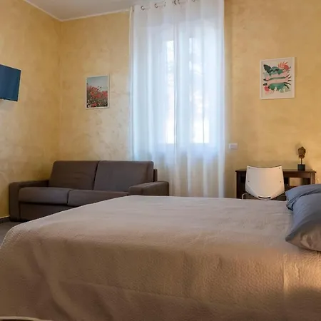 Leader 1 - Monzino - Hockey Msg Arena - Linate - Apartment Milan