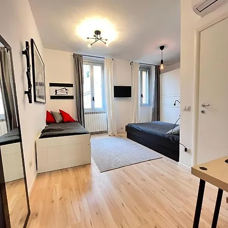 Apartment Kibilu - Via Ripamonti - Porta Romana - Universita Bocconi