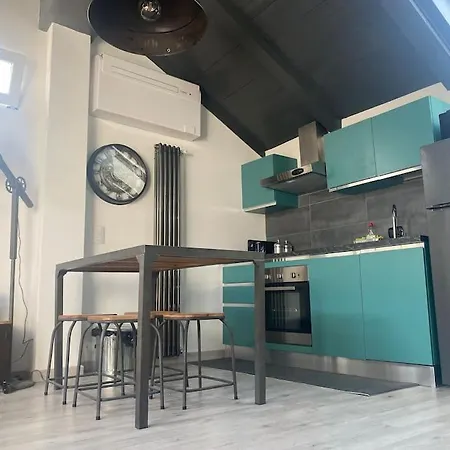 Industrial Cozy Loft Milan