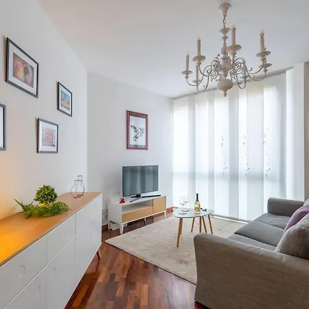 Duomo-portaromanaxxl Terrace & Free Parking Apartment