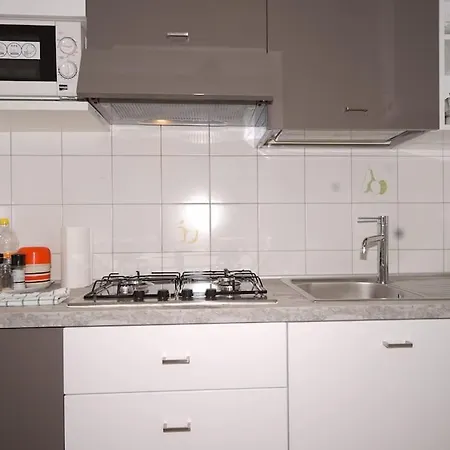 Cir 015146-cni-01484