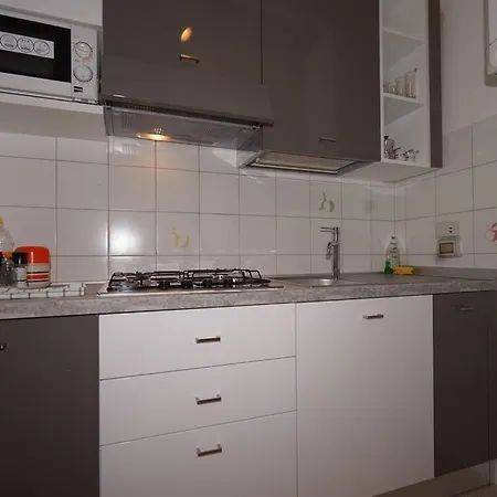 Cir 015146-cni-01484 * Milan