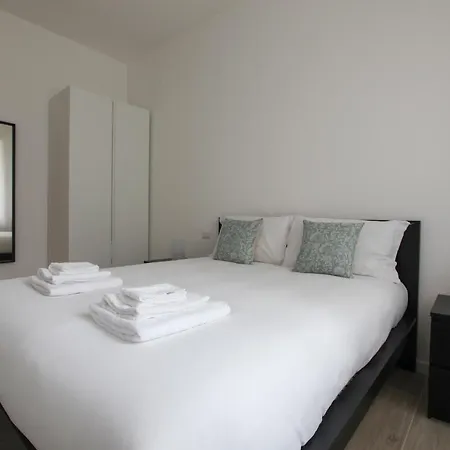 Apartment Lovely - Lovely Porta Romana Milan