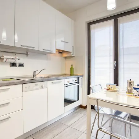 Guesthost - Casa Cherenel