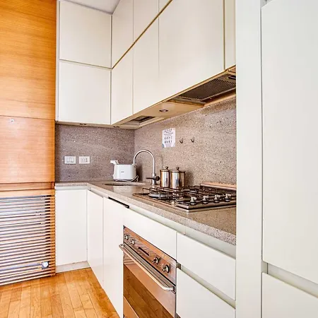 Joivy Vibrant With Balcony Apartment *