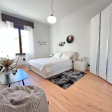 Apartment Kibilu - Via Taormina - Ospedale Niguarda - Isola