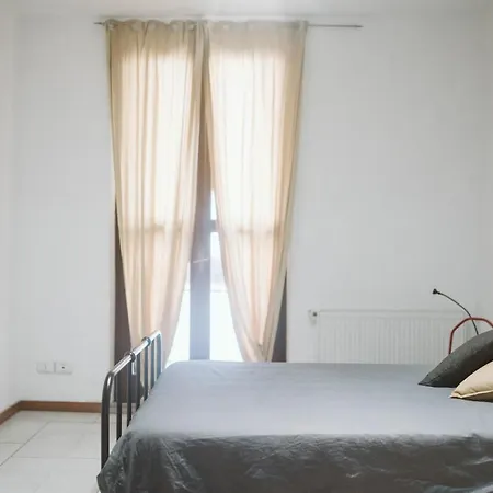 Appartement Stazione Centrale Elegante E Moderno Bilocale *