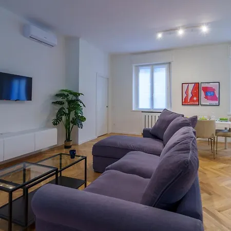 Duomo-porta Venezialuxury Wifi E Netflix شقة ميلان