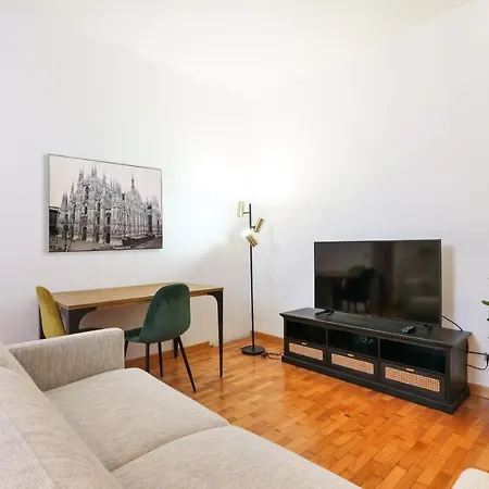 Duomo Luxury Viii *