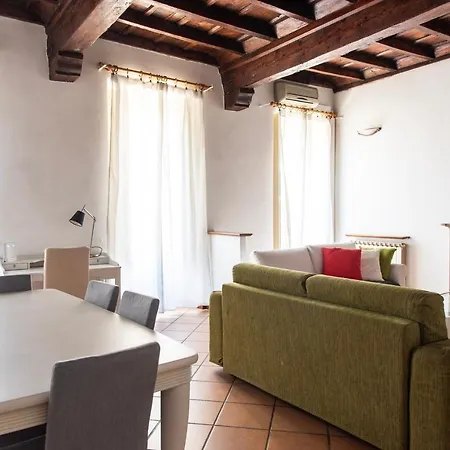 Youhosty - Mercato Big 16 Apartmán *