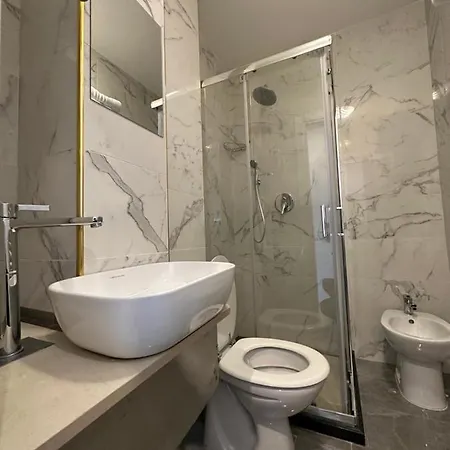 Hotel Midway 3*