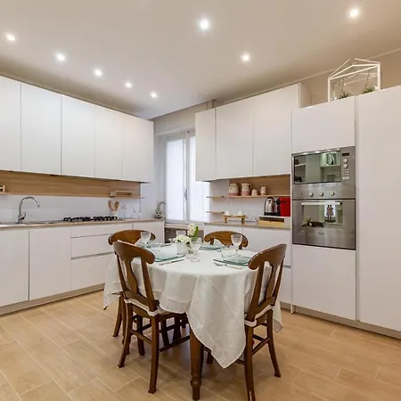 Apartment Bright In Citta Studi - 2 Balconies Milan