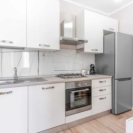 Apartamento Bo13 -crescenzago- Bright - Wifi - Elegant *