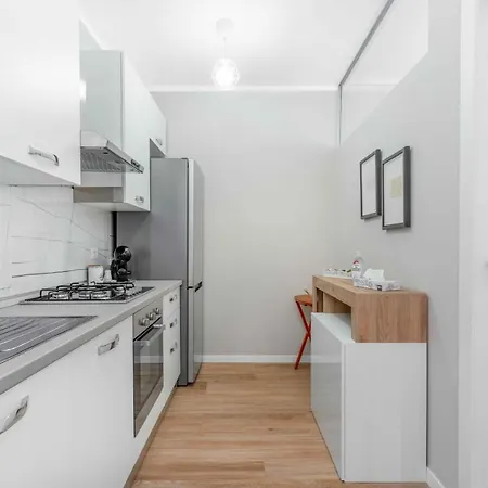 Apartamento Bo13 -crescenzago- Bright - Wifi - Elegant *