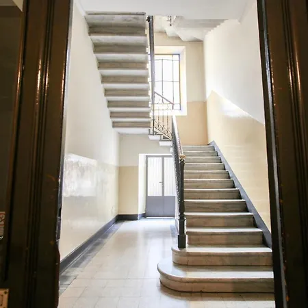 With Balcony - 50 M Far From Pagano M1 * ミラノ