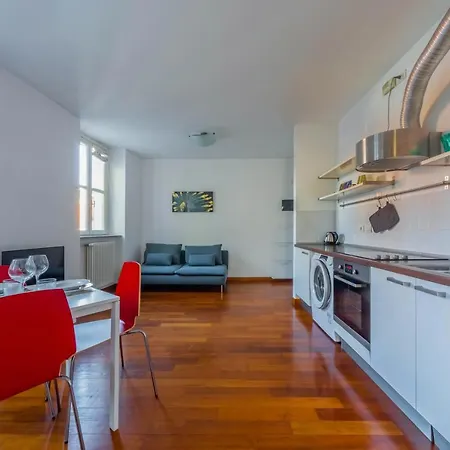 아파트 Cozy Flat 500m From Affori Fn! 밀라노