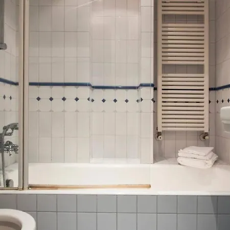 Joivy Classic Flat Near Basilica Di Sant'ambrogio Apartament *