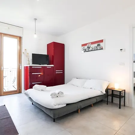 Appartamento Primopiano - Caduti Missione Milano
