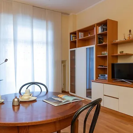Comodo Tra Brera E Porta Nuova شقة ميلان