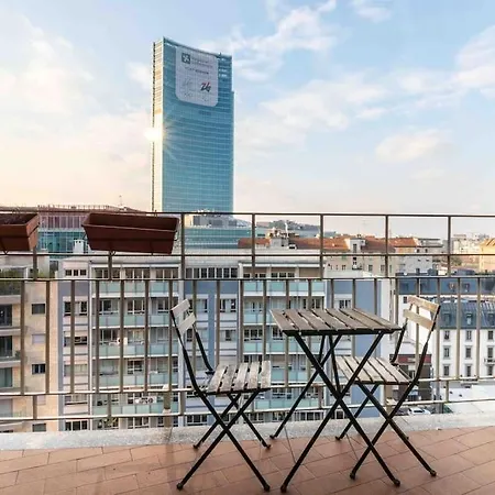 Central Station With Sky And City View Apartamento