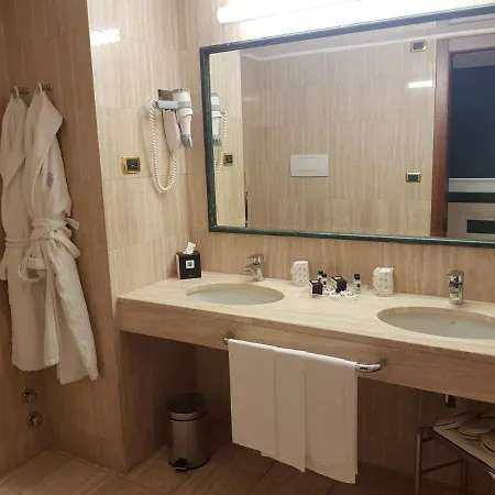 Hotel Santa Barbara 4*
