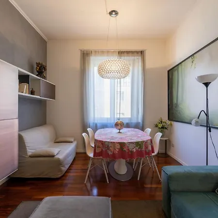 Easylife - Goditi Il Fascino Di Soggiornando In Un Accogliente Trilocale A Porta Venezia Milan