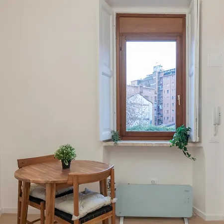 Apartment Menabrea In Isola Milan