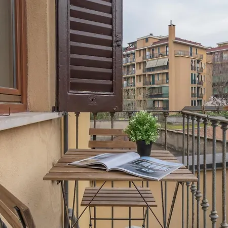 Menabrea In Isola * Milan