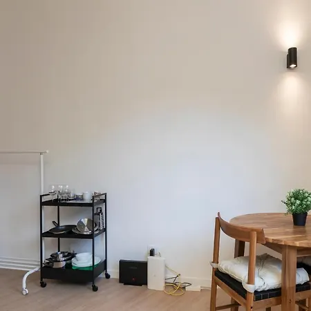 Menabrea In Isola Apartment