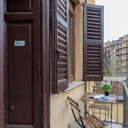 Apartment Menabrea In Isola Milan