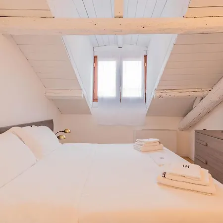 Brera Flat Near Duomo Milano