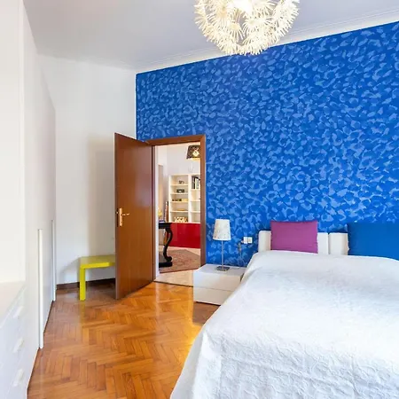 Segrino, Elegant In The Heart Of The Isola District Apartamento *
