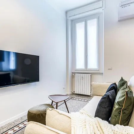Apartment Beplace In Fiera Milan