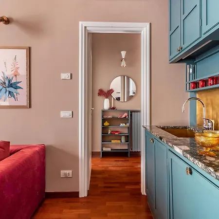 Atelier De Charme In Brera-duomo Apartment Milan
