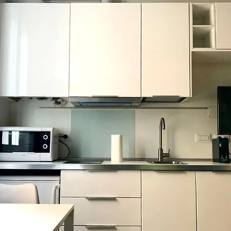 Relstay - Porta Venezia - Studio Apartment *