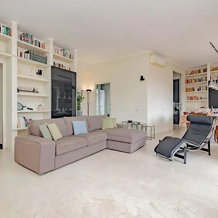 Apartment Duomo - Attico Con Terrazzo Nel Cuore Di Mailand