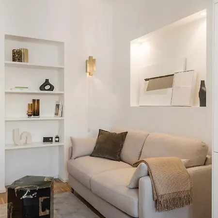 Casa Unica - Stylish & Charming - Navigli I דירה *