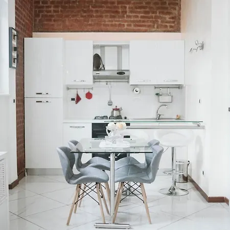 Stazione Ampio Loft Di Lusso Su 2 Livelli * Milano