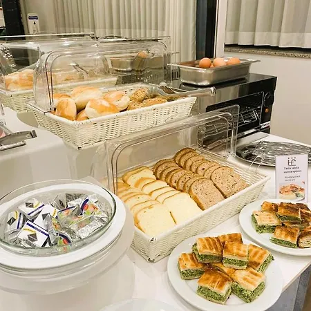 佛罗拉酒店 酒店 3*