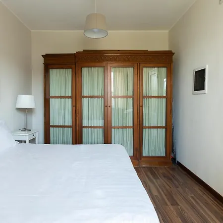 Montenapoleone - Sant Andrea Charme Penthouse * Milan