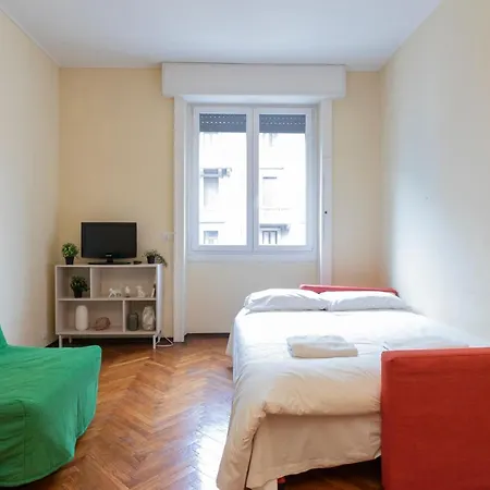 شقة Renovated Close To Station Ponte Seveso 42