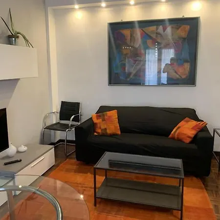 Apartment Insubria Urban Flat -fast Wifi-15 Min To Center