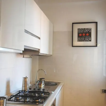 Insubria Urban Flat -fast Wifi-15 Min To Center Apartment Mailand